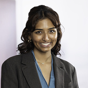 Shruthi Sriram headshot