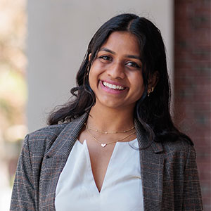 Sneha Shenoy headshot