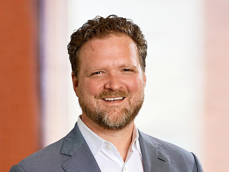 Professional_Cropped_Osborn_Stephen_Mintz