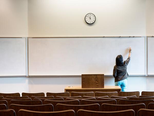 Medical University Examines its Relationships with Faculty Plan