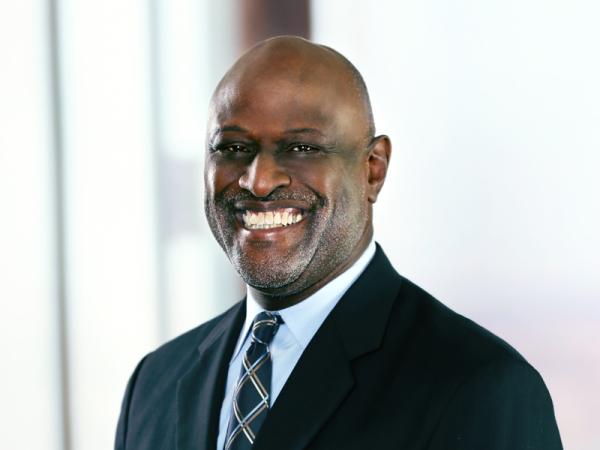 Professional Cropped Jones Randy Mintz