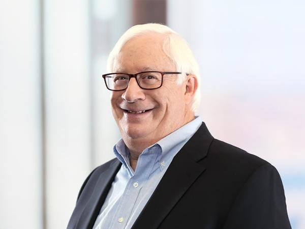 Professional Cropped Sokler Bruce Mintz