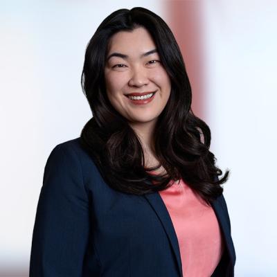 Hou_Angela_Professional_Cropped